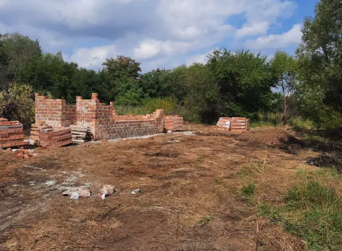 У міськраді заявили, що біля семінарії на Хуторівці захопили гектар землі під забудову