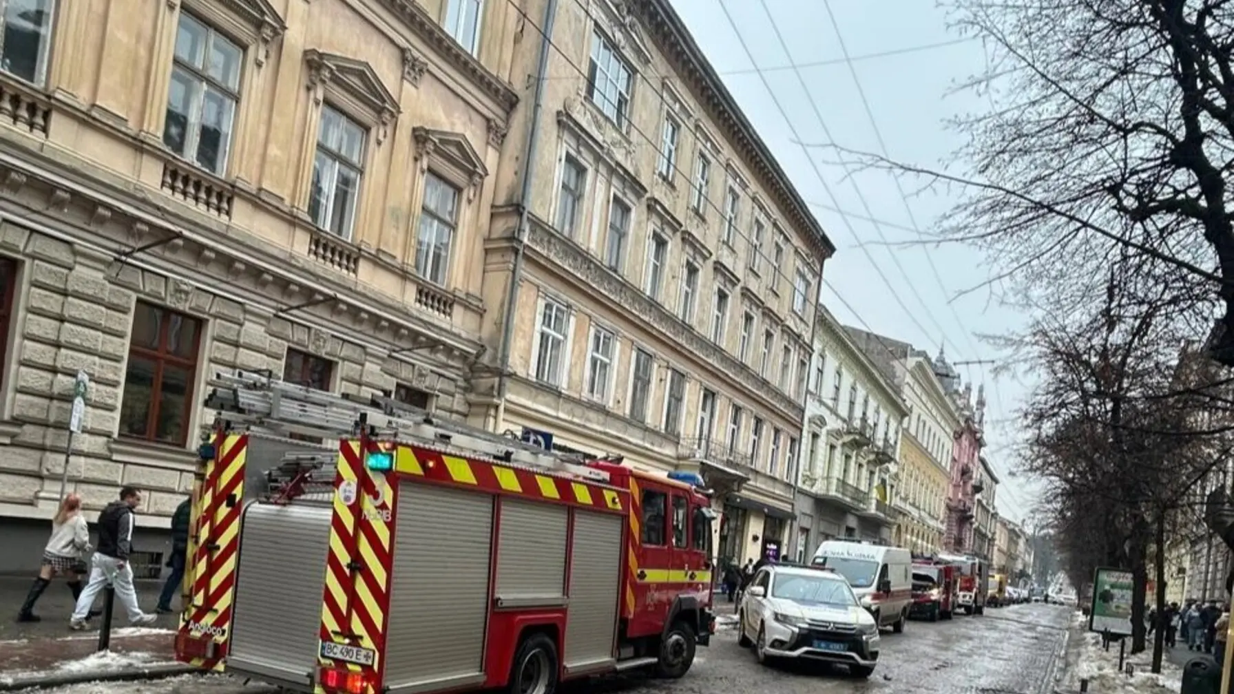 У Львові загинула людина внаслідок пожежі в будинку в центрі