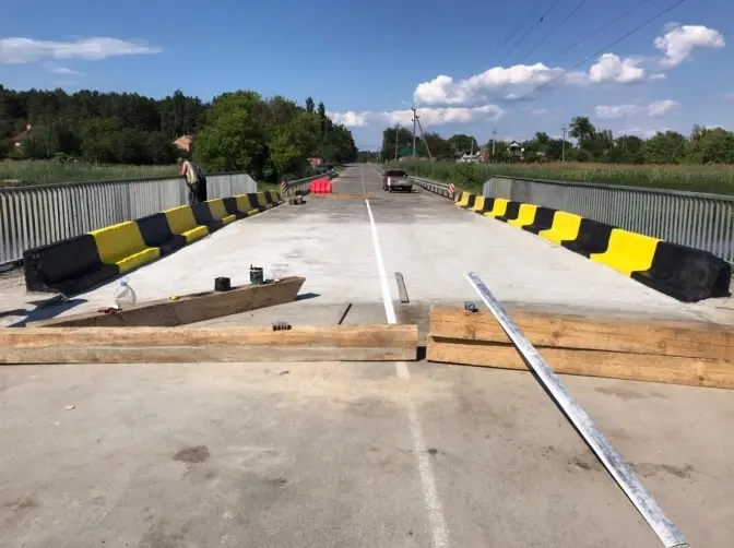 У Київській області відновили проїзд майже всіма мостами