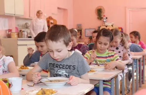Вартість харчування у львівських дитсадках зросте. Хто і скільки платитиме?
