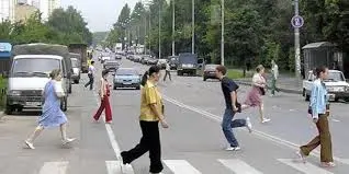 За перехід дороги у невстановленому місці львів'ян можуть оштрафувати від 51 гривні