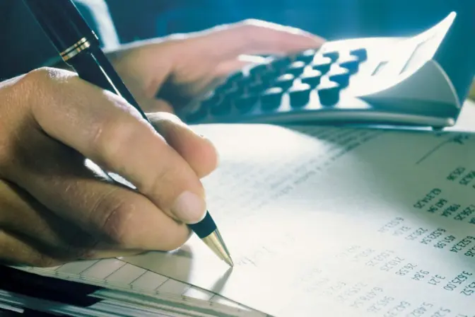 Львів’янам нагадують про подання податкових декларацій за рік