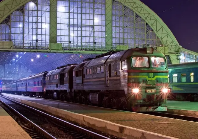 Усі поїзди 31 березня курсуватимуть із урахуванням переведення часу