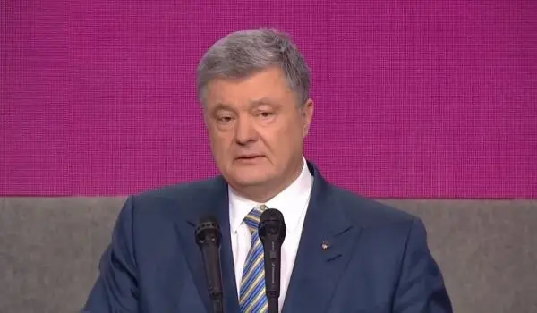 Петро Порошенко у понеділок має відвідати Львів