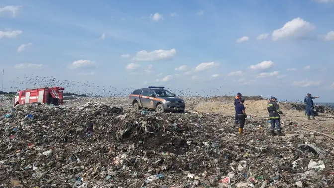На Грибовицькому сміттєзвалищі ліквідували пожежу