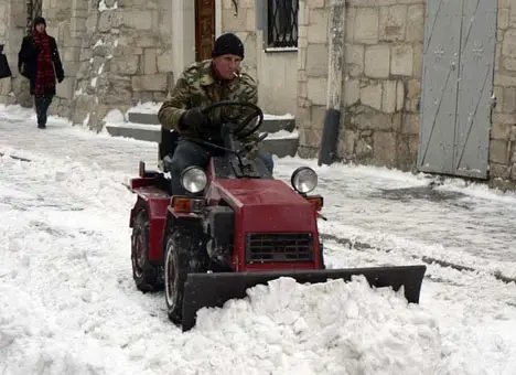 У львівській мерії обіцяють розчистити міжквартальні вулиці від снігу