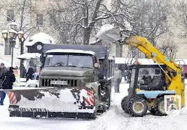 До зими Львів отримав сім тракторів та одну машину