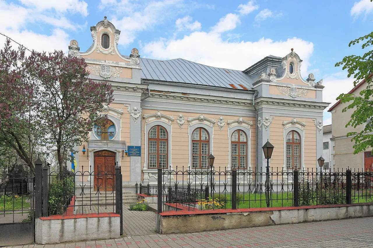 Куди поїхати на вихідні зі Львова. До соколиного міста