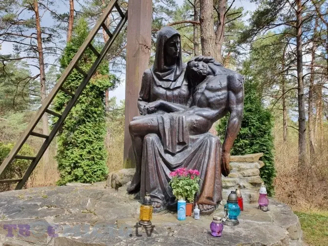 Особливе місце. Чому паломники з усієї України приїжджають на Хресну дорогу у Страдч