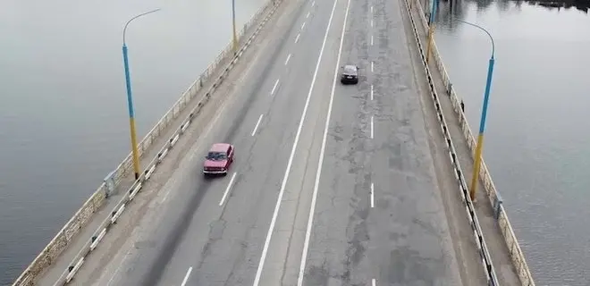 ЗСУ підтвердили нічні удари по Антонівському мосту. Військове керівництво рф тікає з Херсона