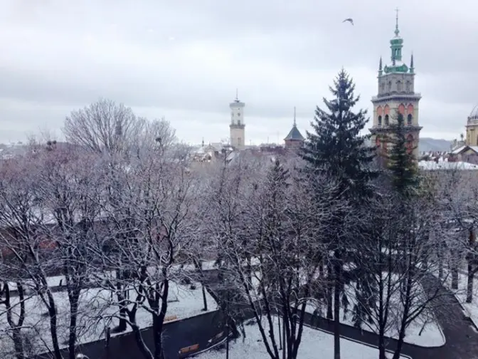 Квітнева зима у Львові. Фото