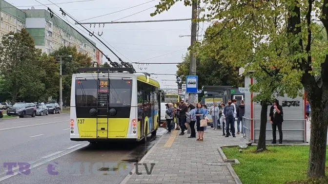 Як їздить громадський транспорт Львова 1-го вересня. Відео