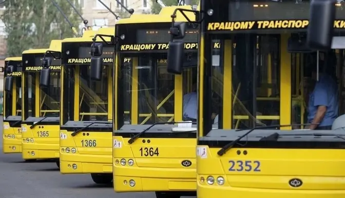 Вартість проїзду в Києві має бути 30 грн, але простіше зробити його безплатним, - Кандибор