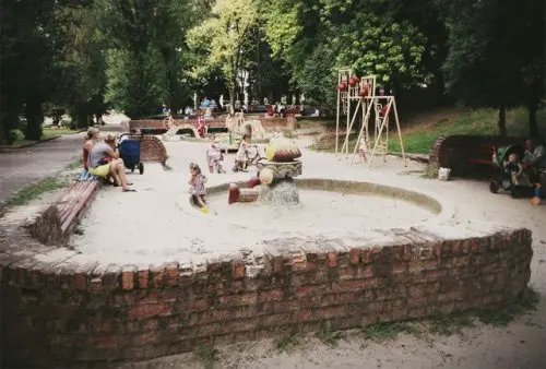 У Львові біля цирку облаштують простір для дітей: деталі