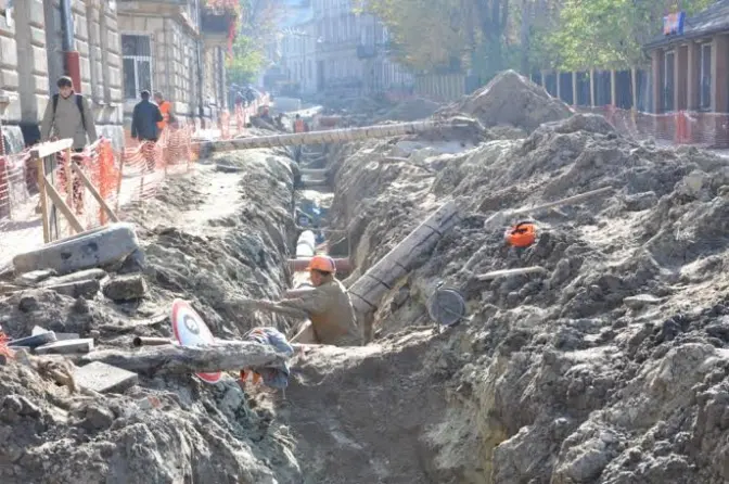 У Львові за два тижні планують відкрити частину вул. Б. Хмельницького. Фото