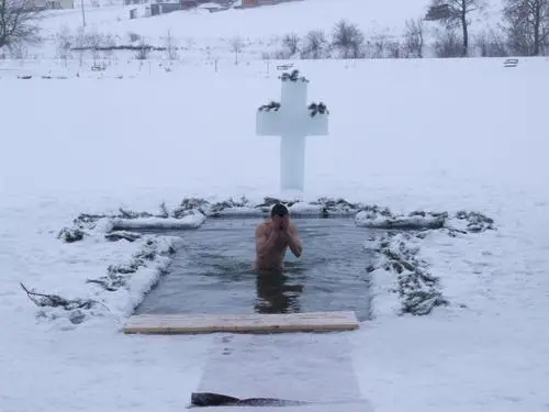 Львів’ян запрошують на йорданські купання у Горіховий гай