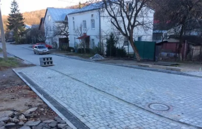 У Львові завершують ремонт вулиці Голубця. Фото