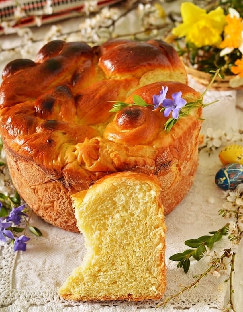 Традиційна оздоба паски від Лесі Кравецької