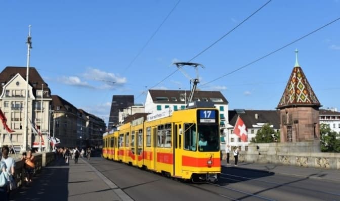 Ще одне швейцарське місто безплатно передасть Львову трамваї