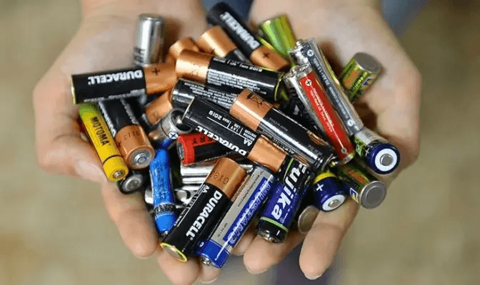 Використані батарейки /  Фото: haberizlenim.com 