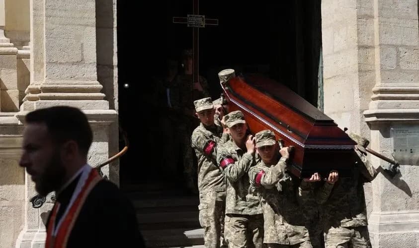 На Львівщині сьогодні прощаються з двома захисниками