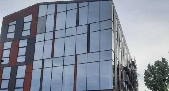 Суд остаточно зобов’язав забудовника демонтувати незаконний поверх торгового центру у Львові