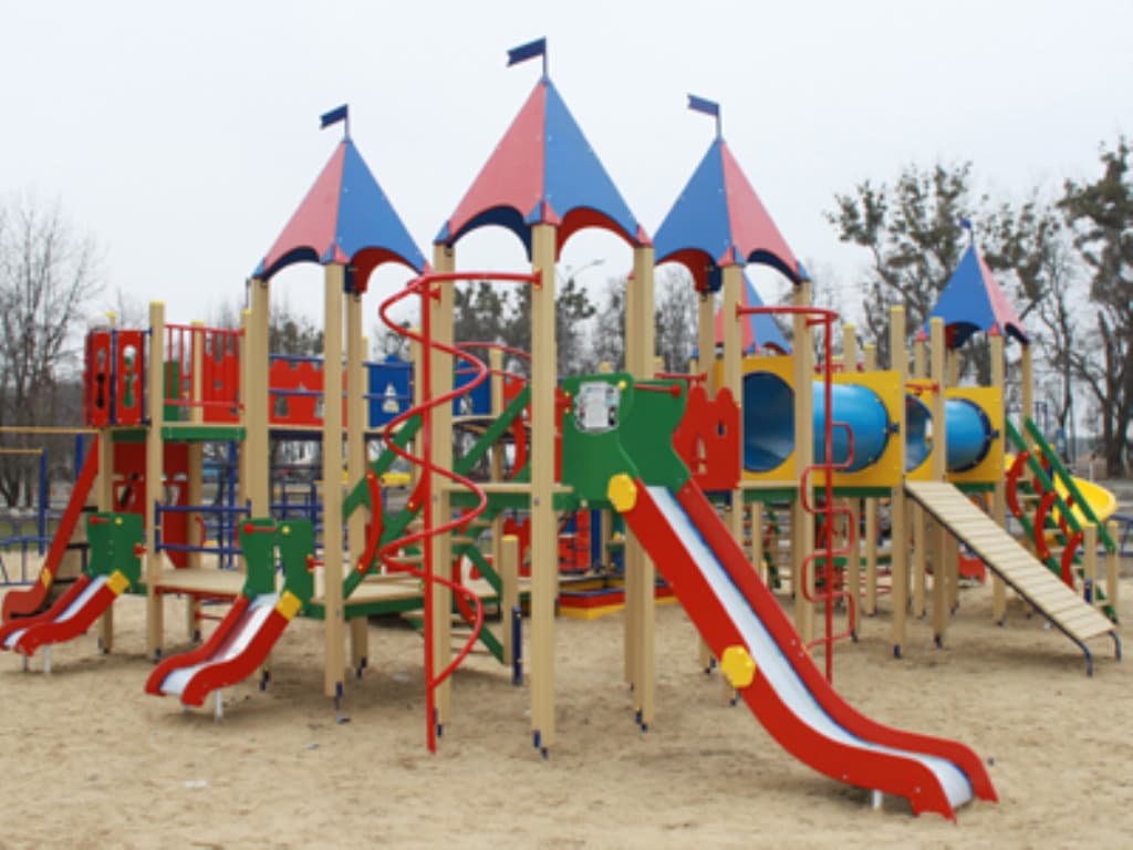 Львів'яни просять відновити один з найбільших дитмайданчиків на Сихові