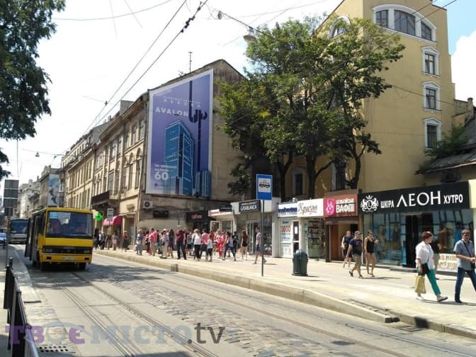 У Львові перенесли трамвайну зупинку на Дорошенка