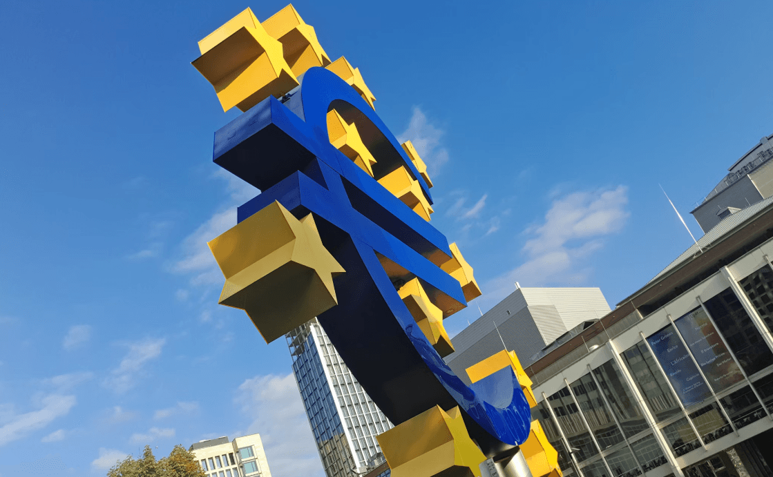 Україна отримала ще 1 млрд євро від ЄС, забезпечений з прибутків від російських активів