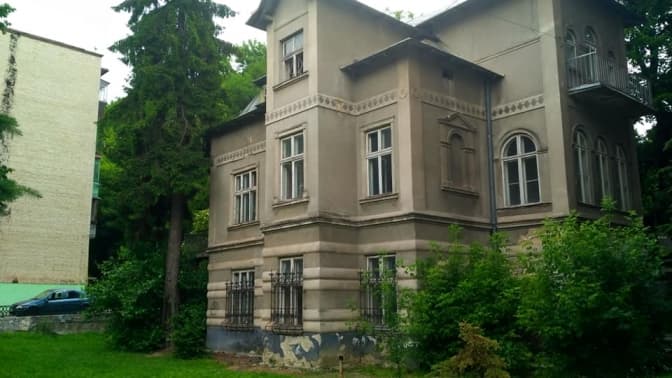 Львів'яни просять врятувати віллу-пам'ятку, яку вже кілька разів підпалювали