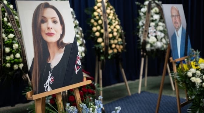 У Києві попрощалися із загиблим від ворожої атаки подружжям хірурга та журналістки