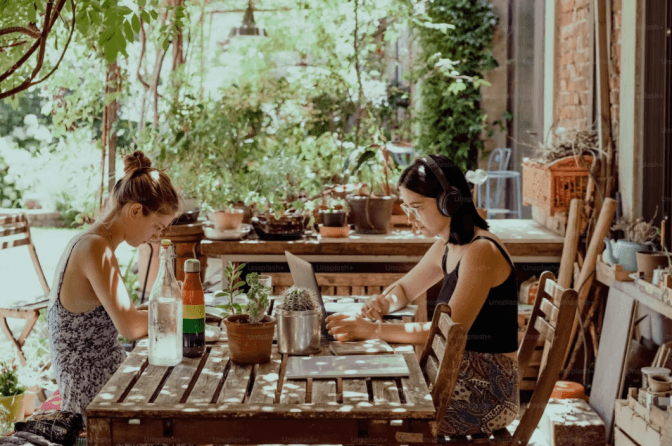Які вакансії та зарплати пропонують на Львівщині
