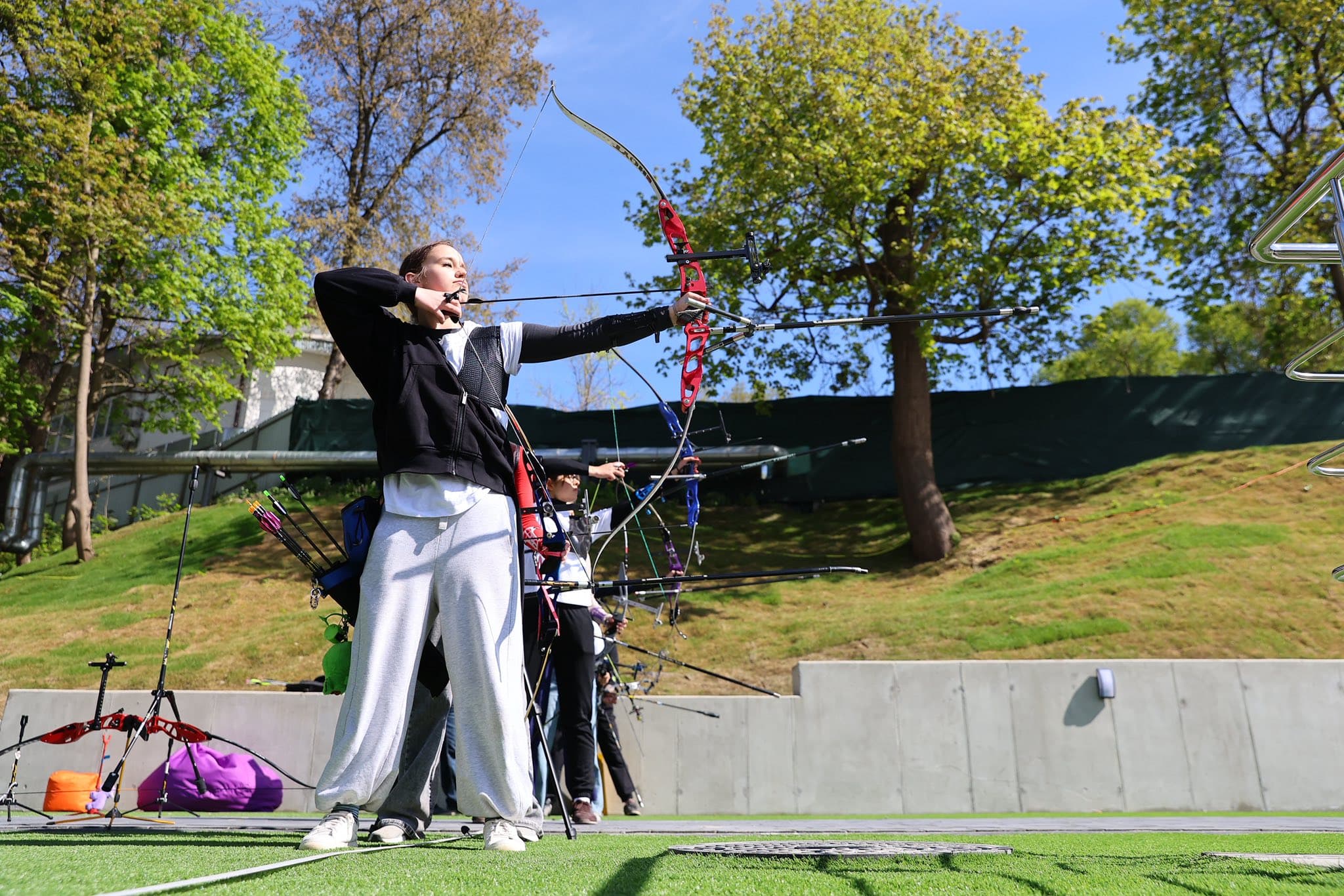 У новому стрілецькому центрі можуть зможуть тренуватися ветерани, студенти та школярі / фото ЛОДА. 