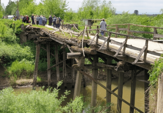 На будівництво нового моста на Львівщині, який ще у 2008 році зруйнувала повінь, оголосили тендер