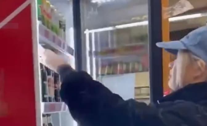 Скрін з відео