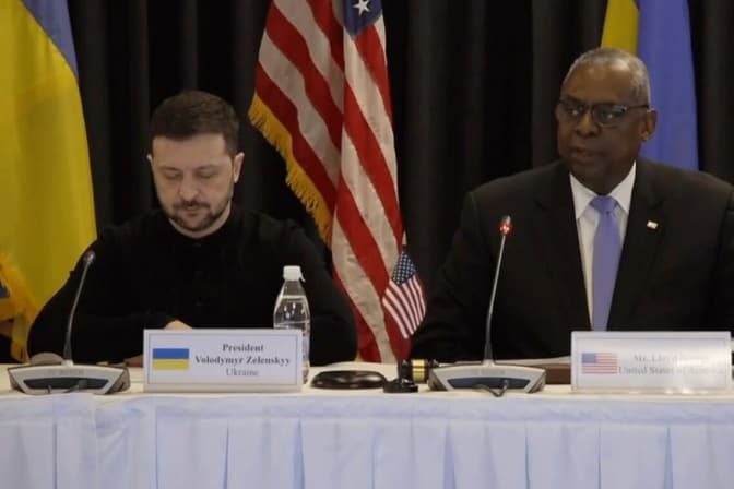 Глава Пентагону на засіданні Рамштайну анонсував пакет військової допомоги Україні на 500 млн доларів