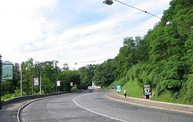 У центрі Києва обмежать рух транспорту на декілька днів