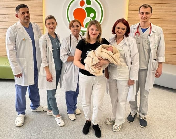 Вагою менше кілограма. Львівські лікарі врятували новонароджене немовля