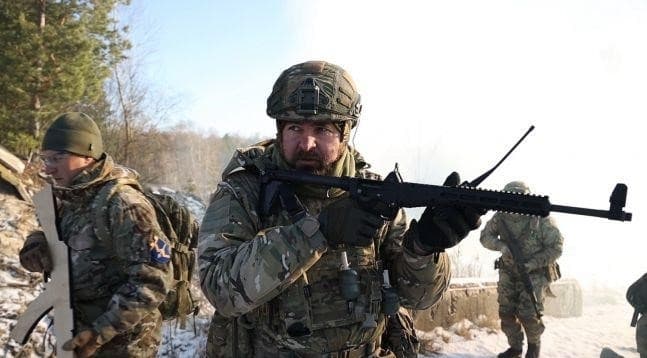 Російська техніка пішла на прорив в Київській області