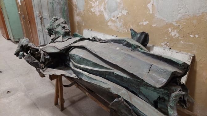 У Львівській політехніці реставрують скульптури із домініканського монастиря. Що відомо