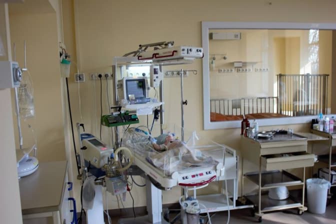 У Львові ОХМАТДИТ терміново потребує обладнання для реанімації. Як допомогти?