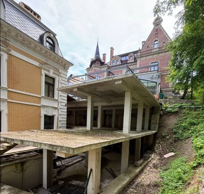 Триповерховий самобуд біля Стрийського парку у Львові зобов’язали знести: реєстратору оголосили підозру