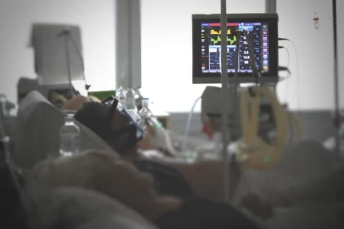 Кількість нових випадків Сovid-19 в Україні перевалила за 20 тисяч. Львівщина досі у лідерах