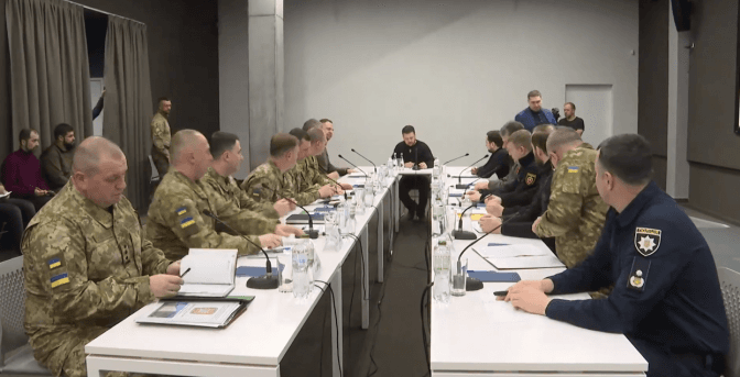 скріншот з відео