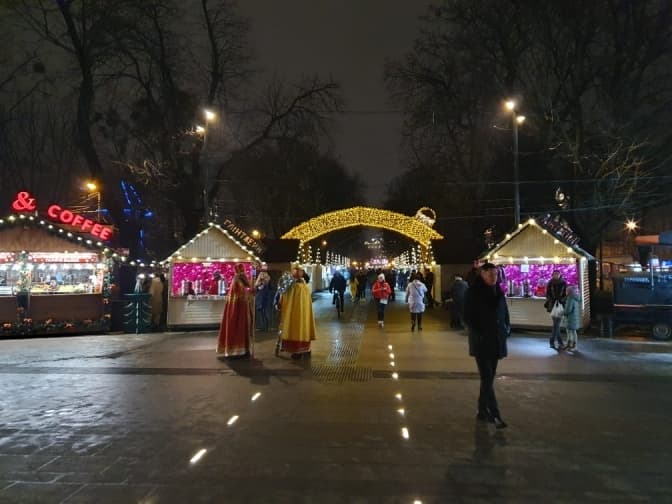 Понад сотня звернень у лікарні та 160 викликів у поліцію. Як минула новорічна ніч у Львові
