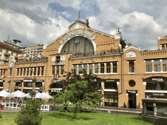 У КМДА запевнили, що ремонт всередині Бессарабського ринку не загрожує пам’ятці