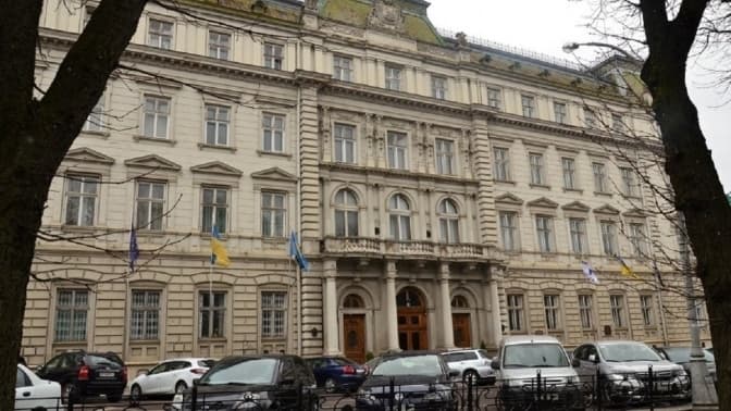 «Наступного року ми відмовляємось від квітів, сувенірів та премій», – Козицький