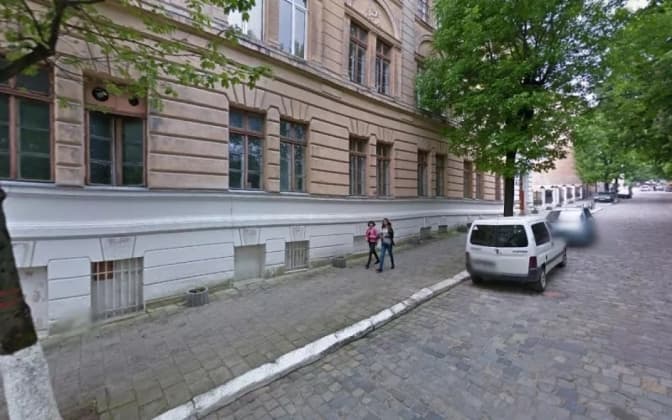 Одна з гімназій у Львові потребує невідкладного ремонту. Її відремонтують за 5,5 млн грн