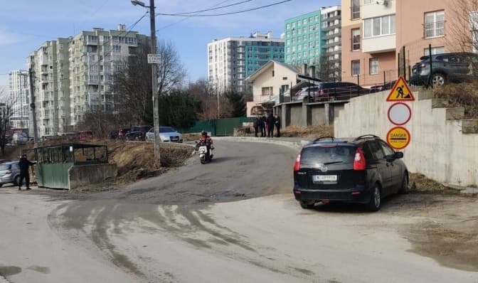 У Львові планують заасфальтувати вулицю, ремонт якої розпочали три роки тому