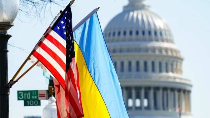 Сенат США проголосував за надання Україні майже 61 млрд доларів допомоги